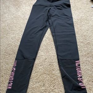 Victoria Secret leggings in perfect condition!